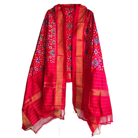 Eternal Beauty Handwoven Pochampally Ikat Silk Dupatta with Zari Elegance