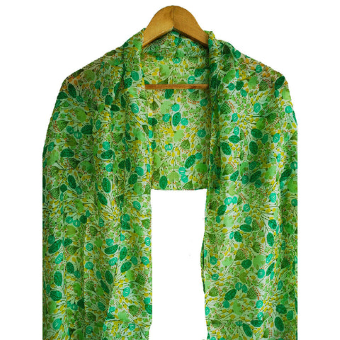 Light & Breezy Floral Print Scarf: A Touch of Spring Anytime