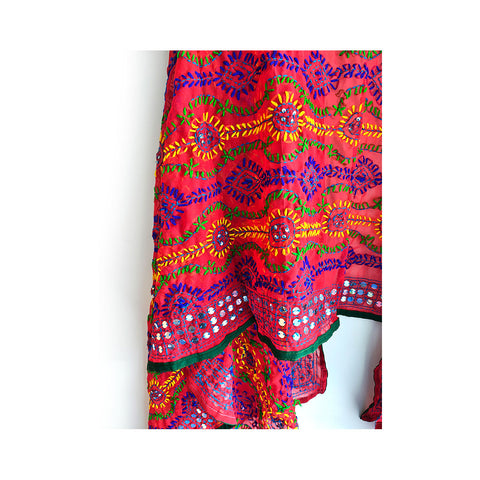 Handcrafted Phulkari Dupattas: A Touch of Tradition for Every Outfit