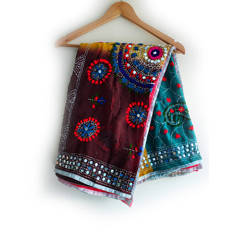 Handcrafted Phulkari Dupattas: A Touch of Tradition for Every Outfit