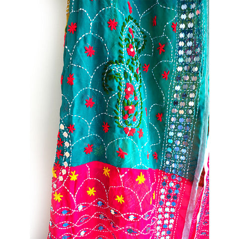 Handcrafted Phulkari Dupattas: A Touch of Tradition for Every Outfit