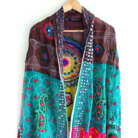 Handcrafted Phulkari Dupattas: A Touch of Tradition for Every Outfit