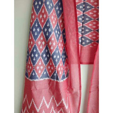 Eternal Beauty Handwoven Pochampally Ikat Silk Dupatta with Zari Elegance