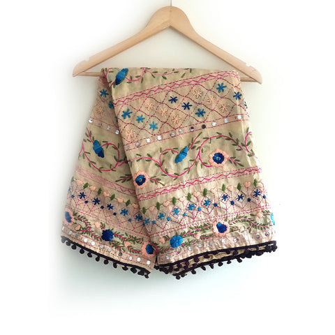 Handcrafted Phulkari Dupattas: A Touch of Tradition for Every Outfit